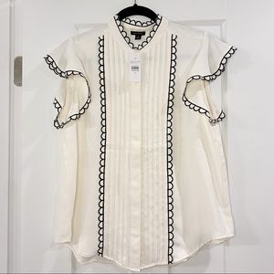 NWT Ann Taylor Black and White Flutter Sleeve Blouse